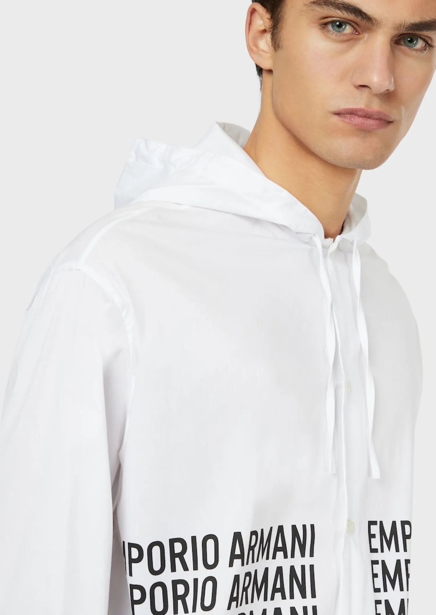 Hot Blusa in popeline con stampa logo e cappuccio / Uomo Camicie