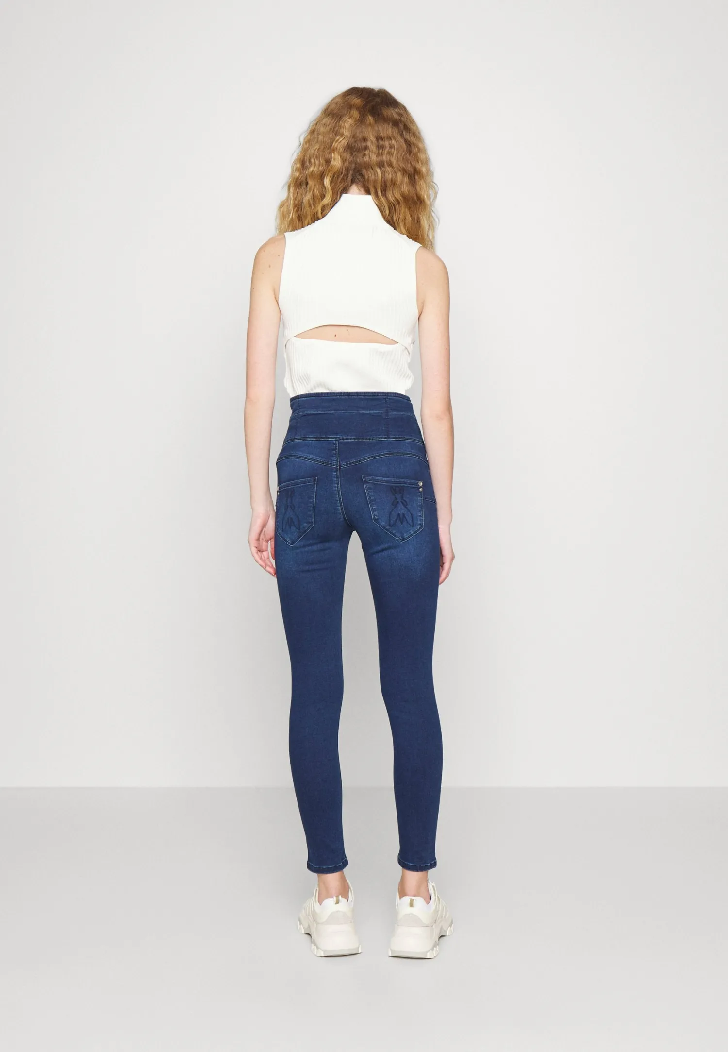 Clearance Skinny Fit / Donna Denim