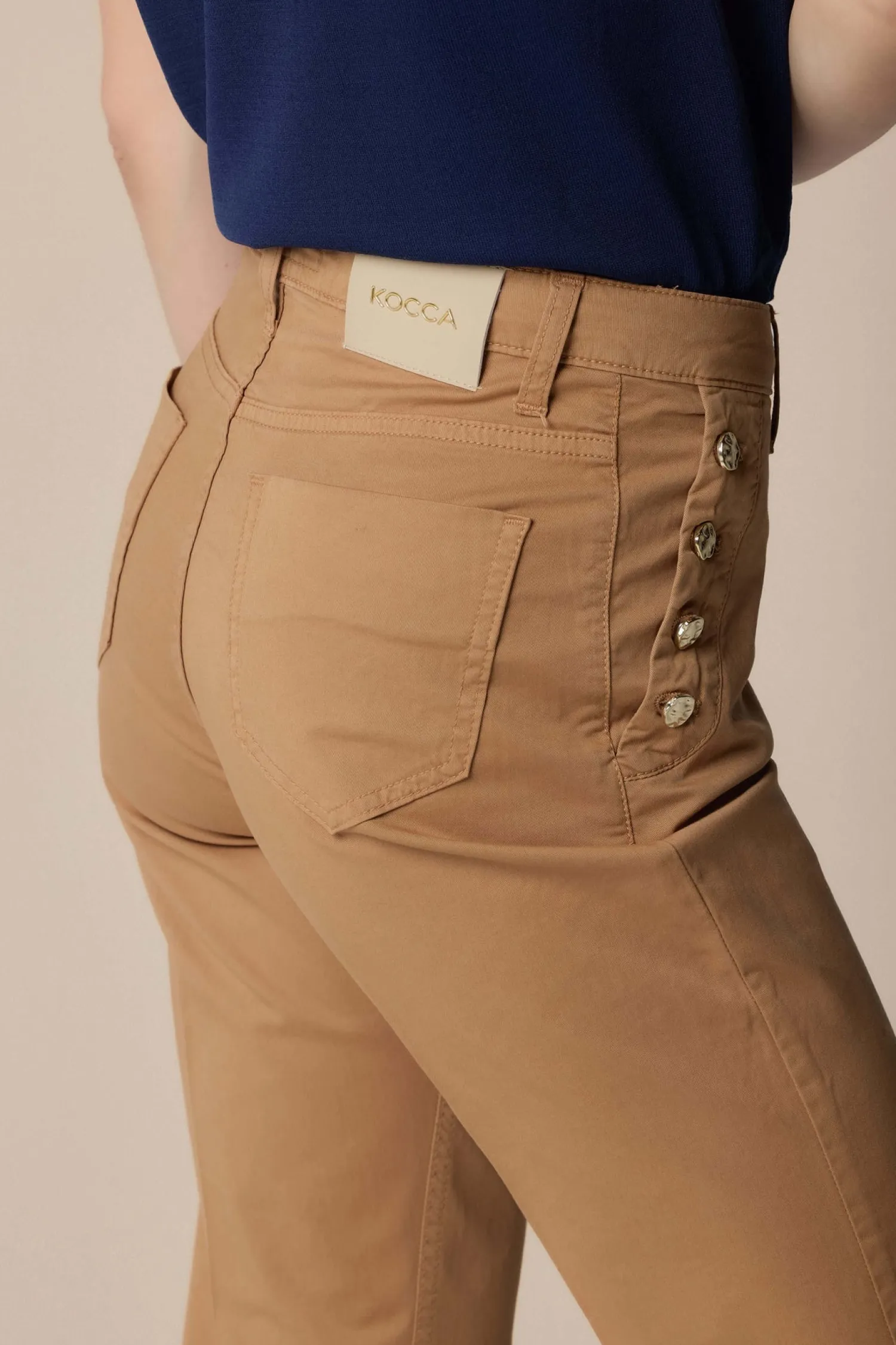 Outlet Pantalone con Bordo Svasato / Donna Pantaloni