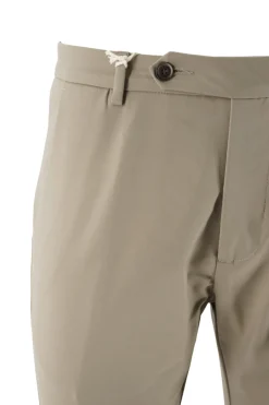 New Pantalone in Tessuto Tecnico Montecarlo / Tortora Uomo Pantaloni