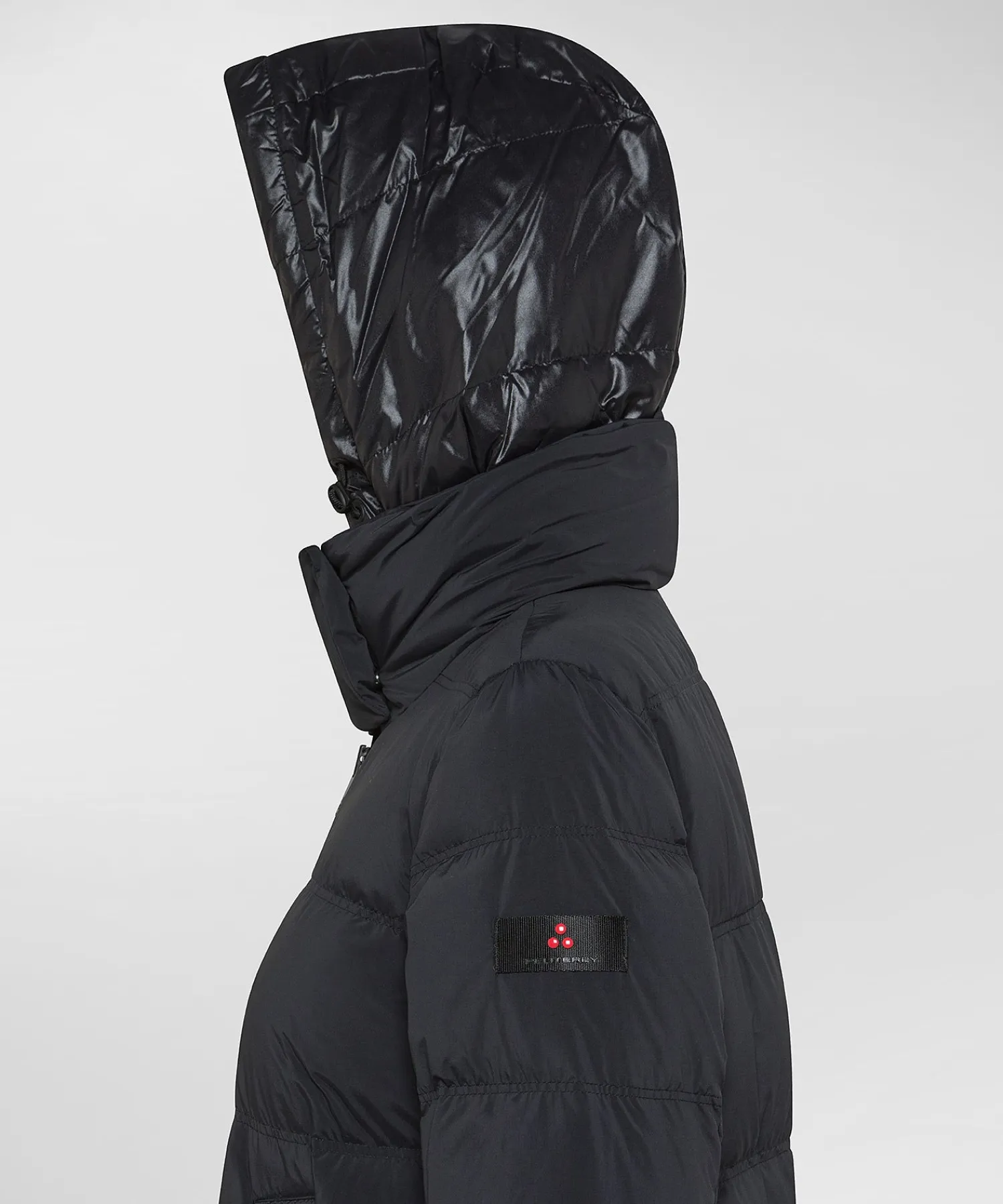 Outlet Piumino con Cappuccio in Contrasto / Donna Giubbini
