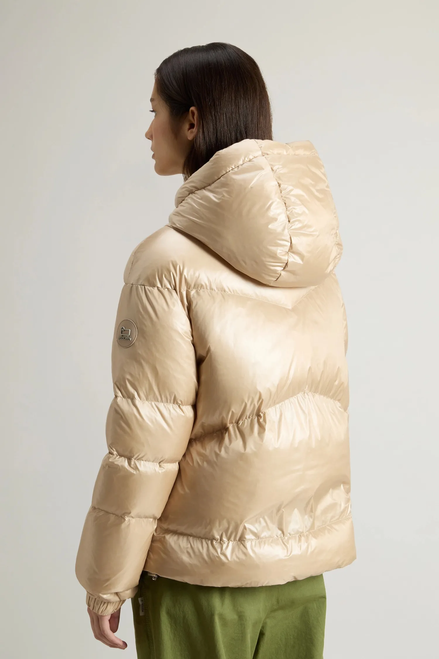 Hot Piumino Corto Aliquippa in Nylon Lucido / Donna Giubbini