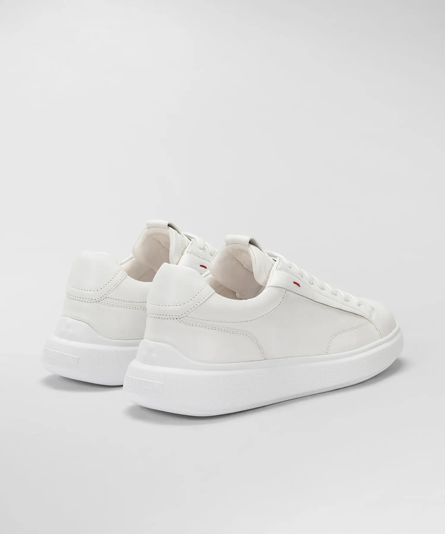 Clearance Sneaker in Pelle con Dettagli a Contrasto / Uomo Sneakers