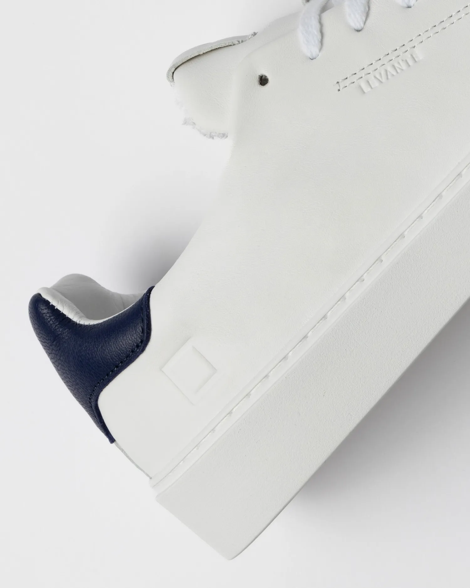 New Sneaker Levante Calf in Pelle / Uomo Sneakers