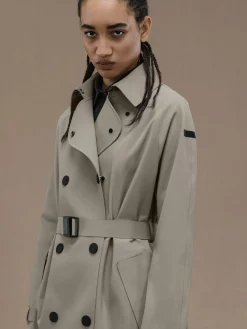 Trench Egg Thermo / Donna Giubbini